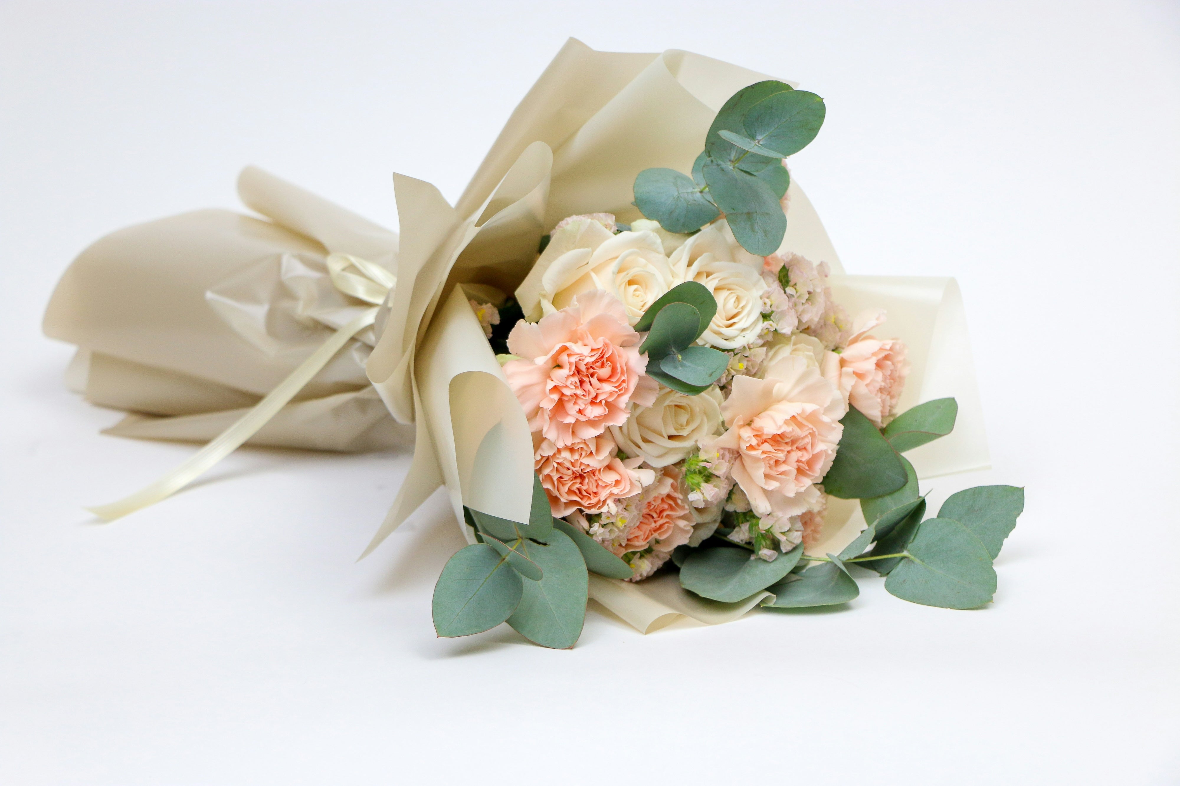 Arreglo Floral de Rosas y Lirios